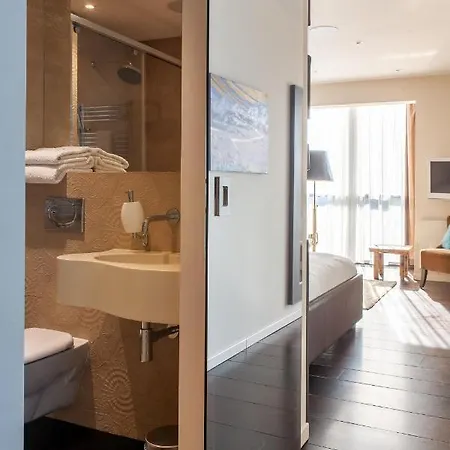Visionapartments Grzybowska * Warsaw